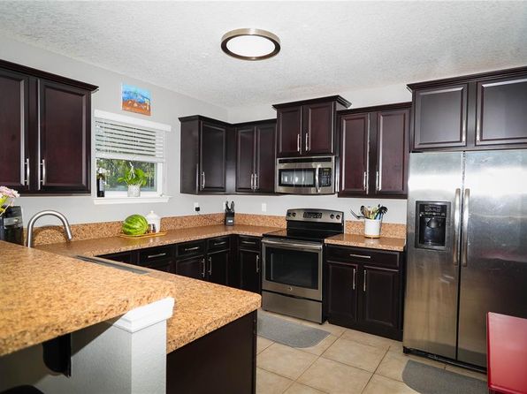 4793 Grassy Knoll Dr, Tavares, FL 32778