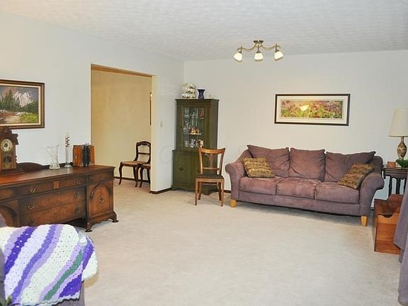 5th image of 8210 W Ohio State Ln NW
