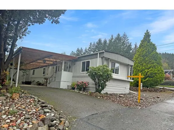 98825 Pleasant Hill Dr Space 6, Brookings, OR 97415