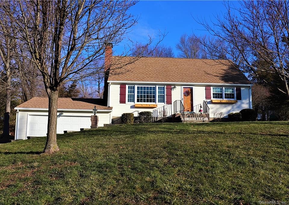 1st image of 8 Cricket Ln