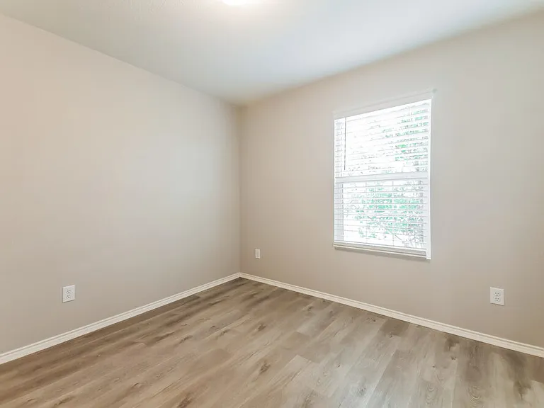 5537 Berea St — Photo 13