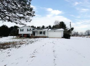 7454 Gale Rd, Pataskala, OH 43062
