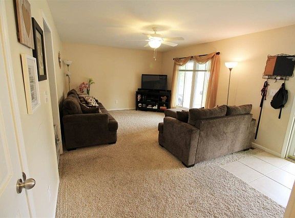 5th image of 3653 Navarre Dr