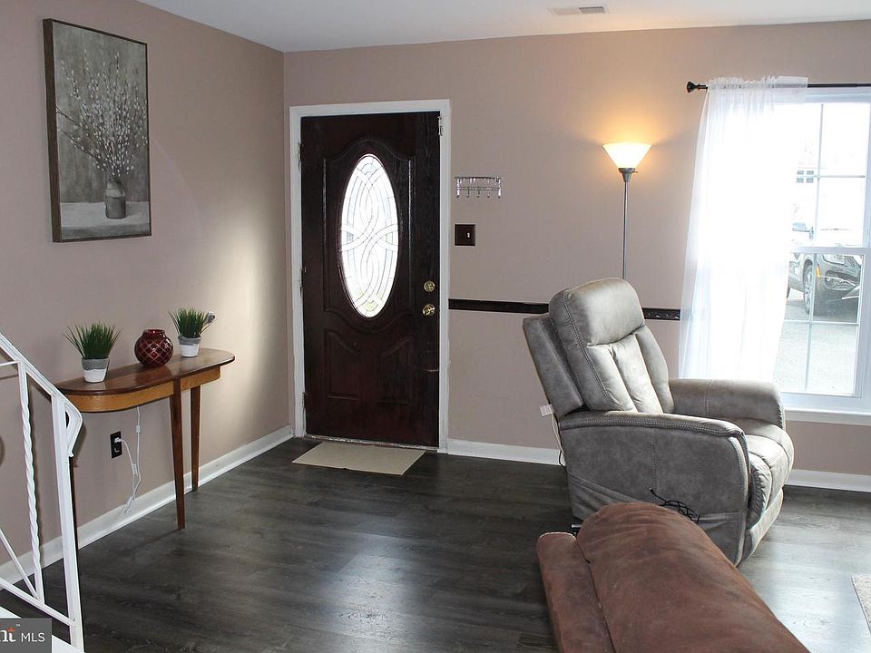 1st image of 36 Berks Ct