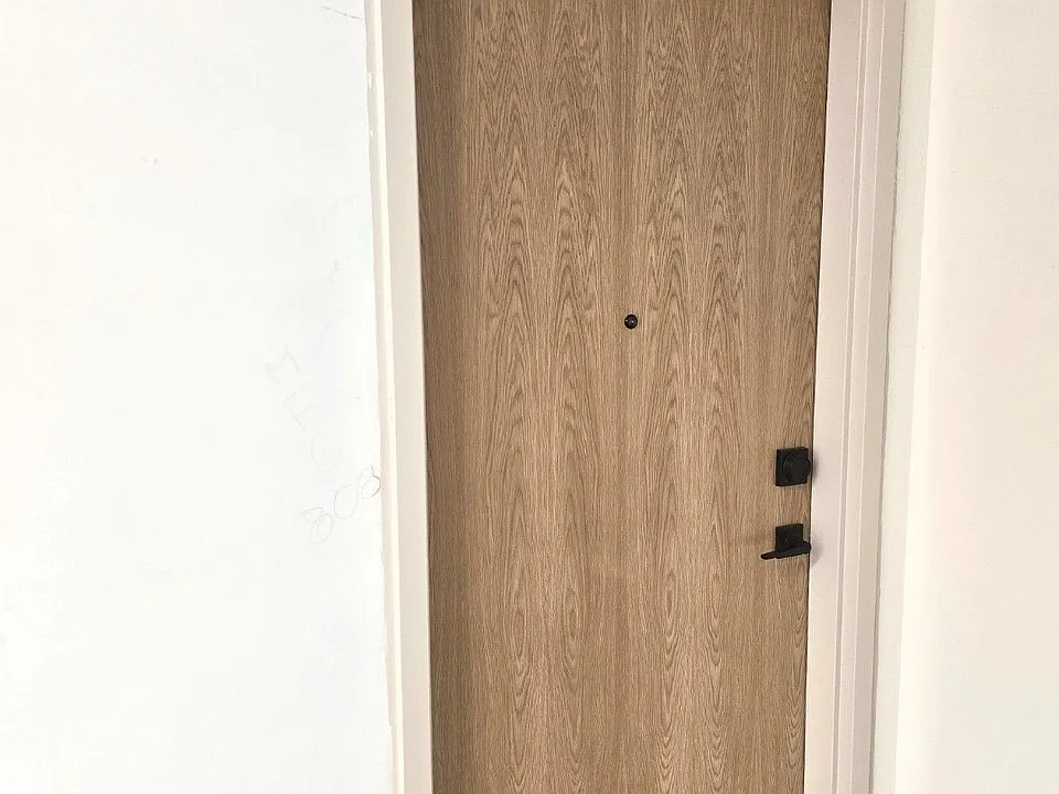 33 Erie Ave #808