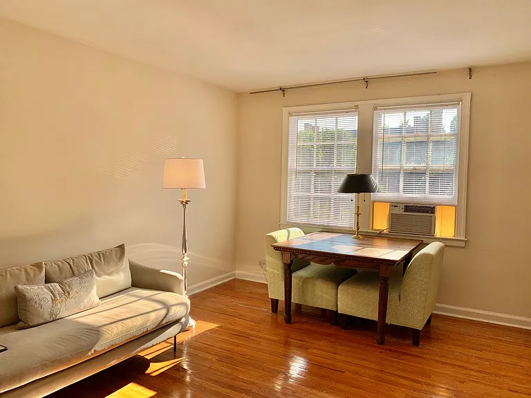 2841 Thornhill Rd — Photo 37