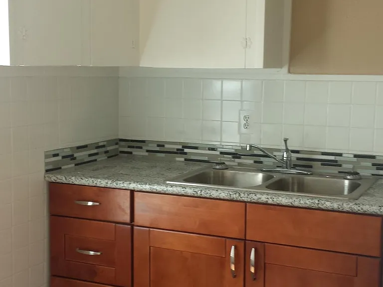1437 Munger St #1 — Photo 3