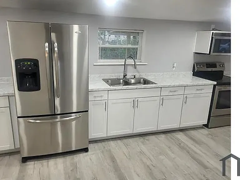 1632 Granada Ave — Photo 13