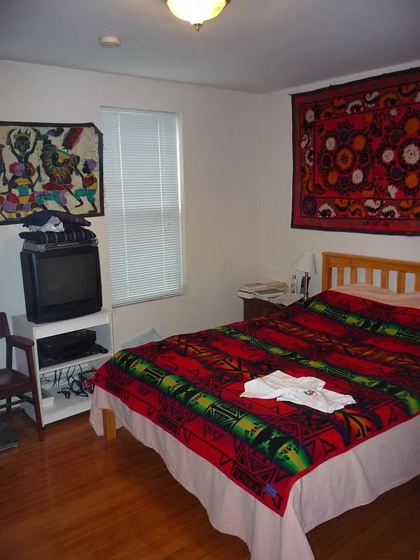 3 bed, 1400 sqft, $4,200 — Photo 4