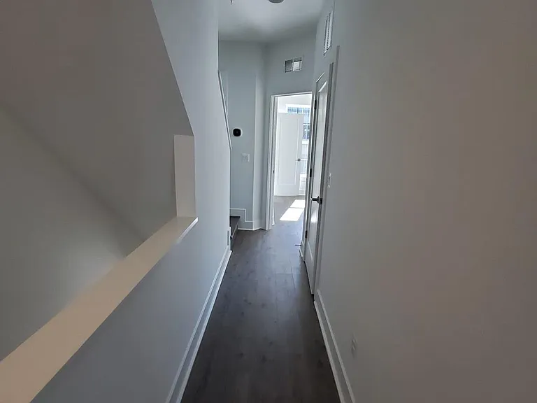 1882 Michael Faraday Dr — Photo 19