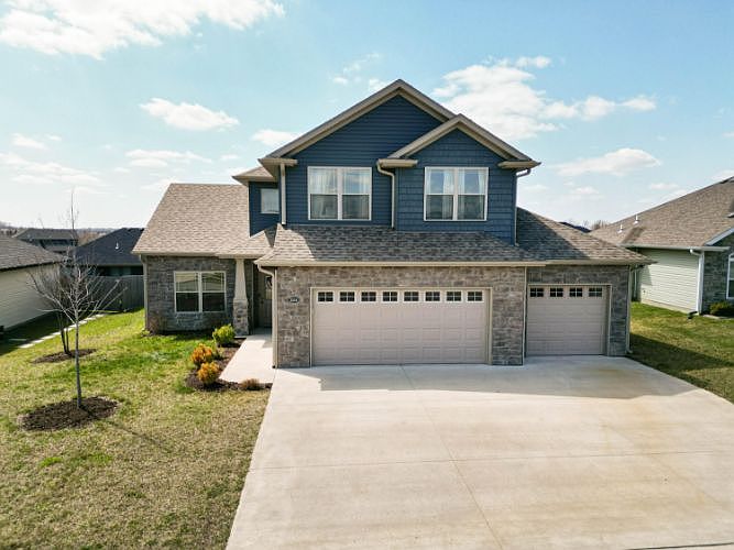 1st image of 3504 Yellowwood Dr