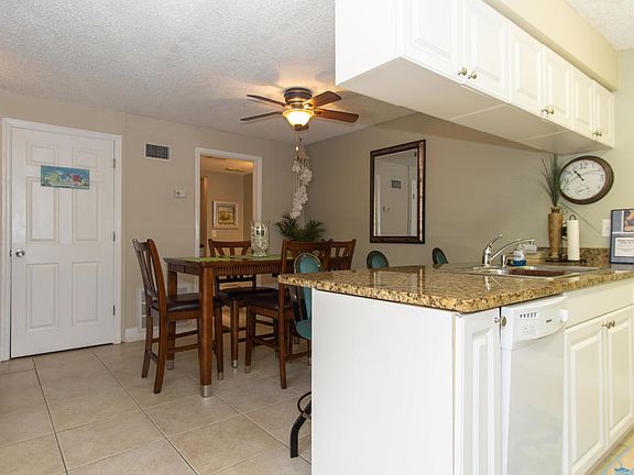 5th image of 8751 Oleander Ct