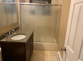 9140 Skokie Blvd APT 303, Skokie, IL 60077