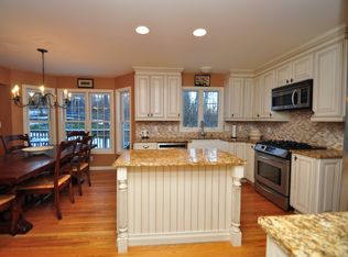 11 Barnum Pl, Ridgefield, CT 06877