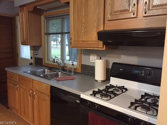 3rd image of 4121 Anderson Dr