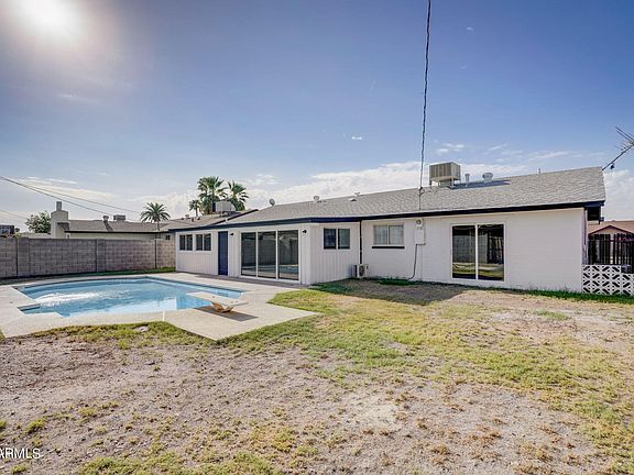 3rd image of 4226 W LAS PALMARITAS Drive