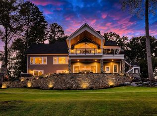 206 Island View Ln, Seneca, SC 29672