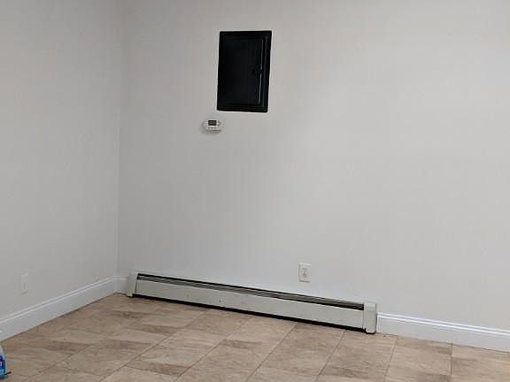 2nd image of 19312 Jamaica Ave APT 3R