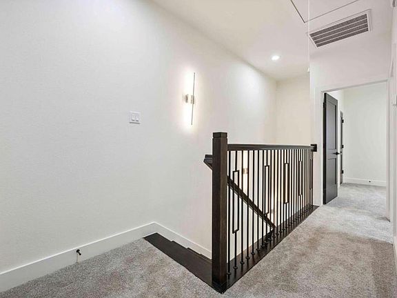 5th image of 7980 Angus St #A