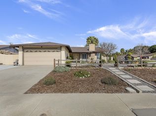 1415 Mountain Meadow Dr, Oceanside, CA 92056