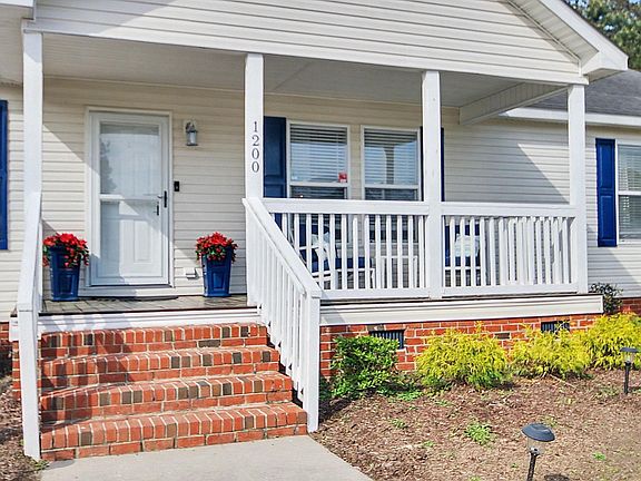 3rd image of 1200 Weldon Ln.