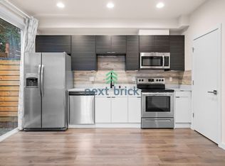 8839 Midvale Ave N #B, Seattle, WA 98103