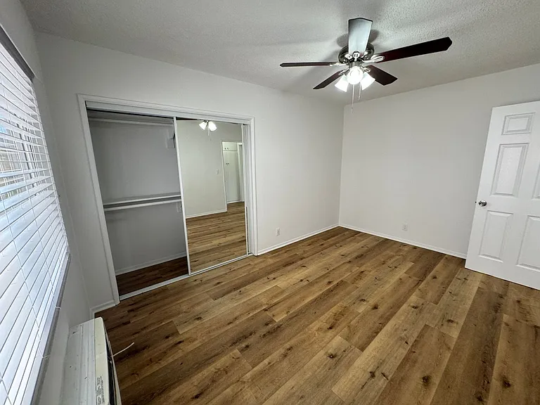 11330 Ohio Ave — Photo 14