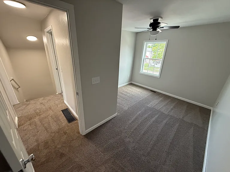 252 Front Ave SE #252 — Photo 9