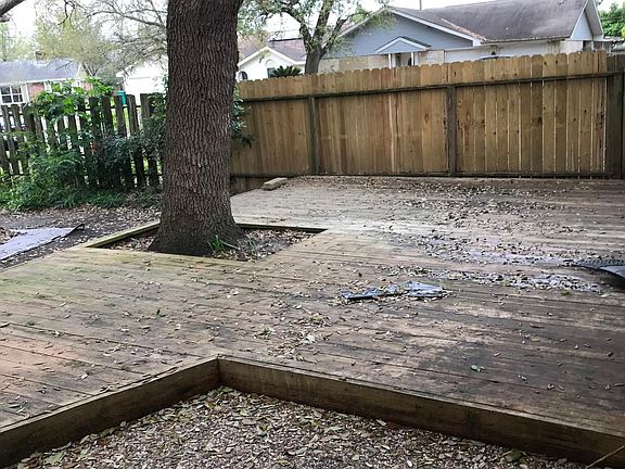 2nd image of 2703 Meadow Ln