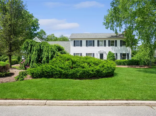 6 Parviz Court, Miller Place, NY 11764