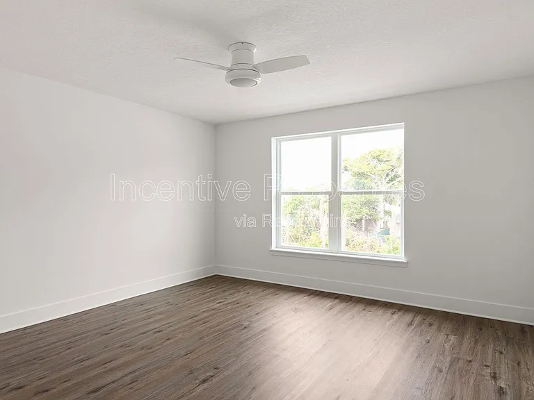 526 S Grandview Ave — Photo 28