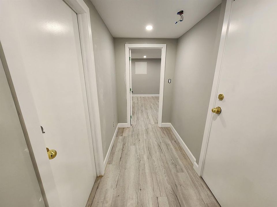 1st image of 38 Marlborough Ave #4