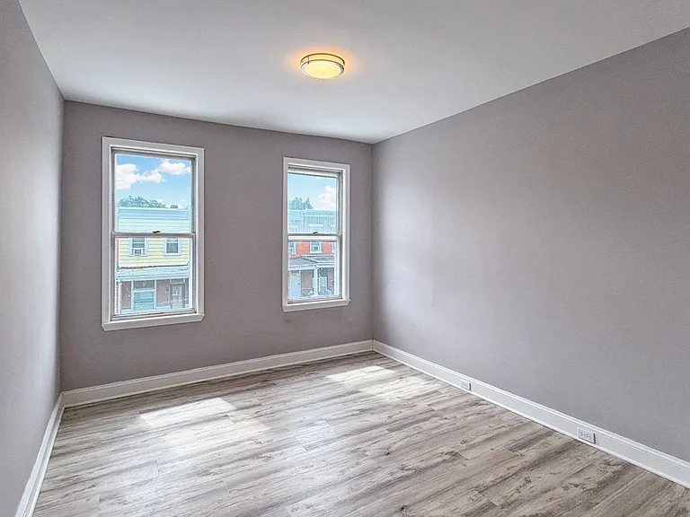 439 N Robinson St #TOWNHOUSE — Photo 12