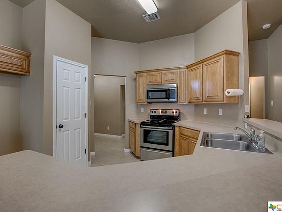 4th image of 1623 Elizabeth Ct