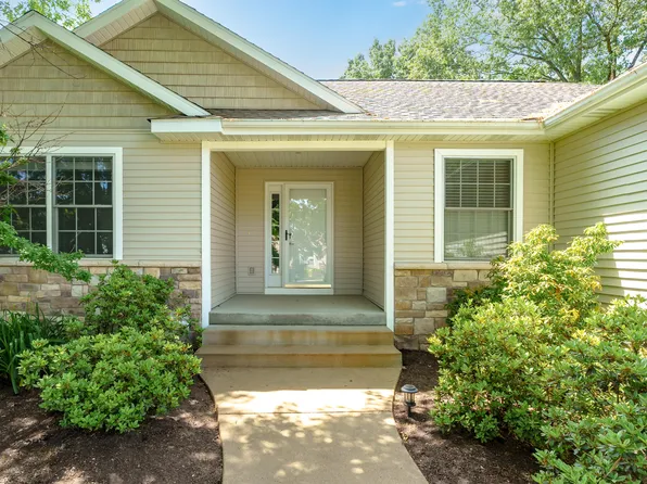 7567 Bingham Ave, Kalamazoo, MI 49009