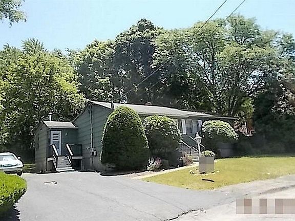 3rd image of 27 McDonnell Dr