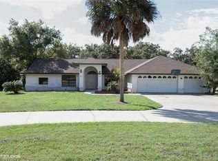 5445 Bernadette Dr, Zephyrhills, FL 33541