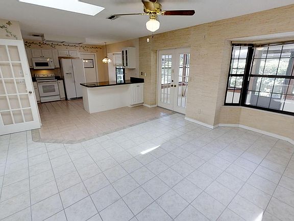5th image of 6218 Yosemite Dr