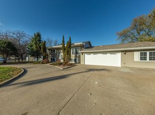 1250 13th St NW, New Brighton, MN 55112