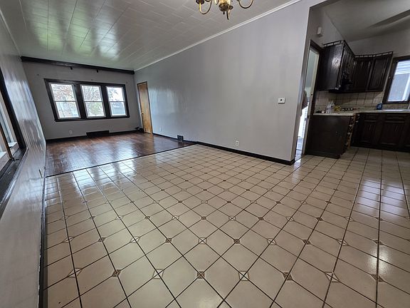3rd image of 84 Dakota St