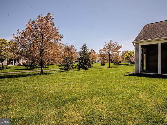 2nd image of 336 Daylilly Way