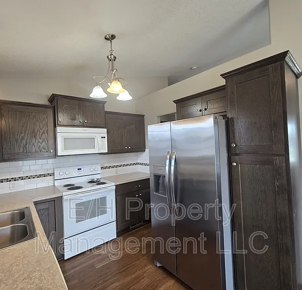 5903 N Millsboro St — Photo 10