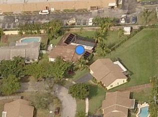 8635 SW 49th St, Cooper City, FL 33328