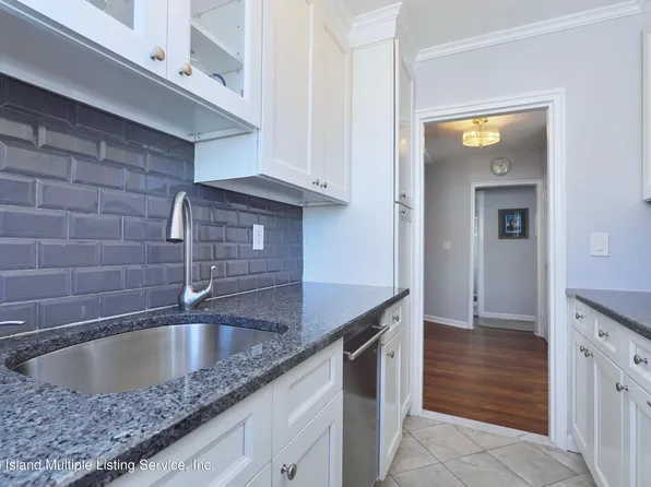 565 Castleton Ave #1A, Staten Island, NY 10301