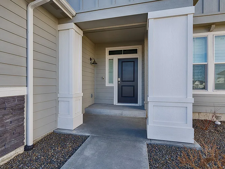 4346 N Nemea Ave — Photo 3