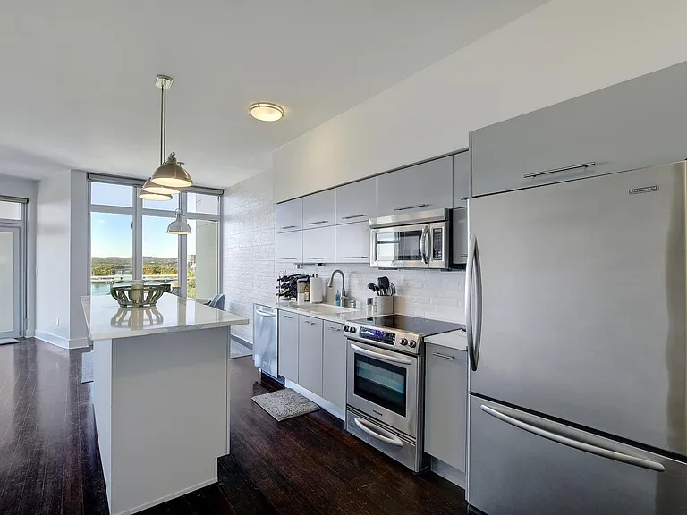 603 Davis St #1011 — Photo 13