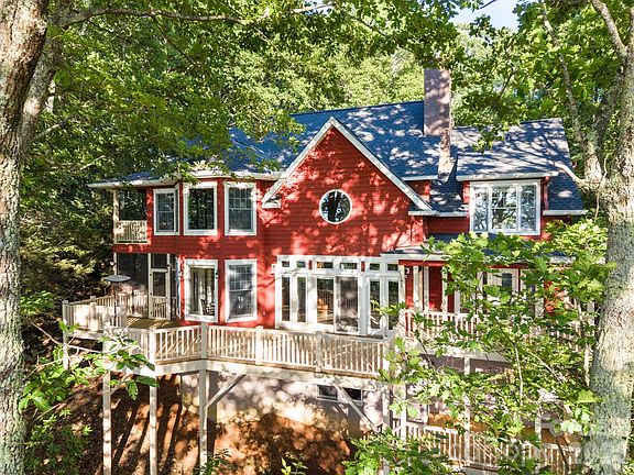 4th image of 108 Flame Azalea Dr