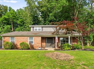 38 Berkshire Dr, Belleville, IL 62223