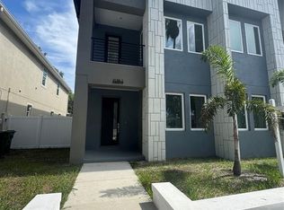 2138 W Beach St, Tampa, FL 33607