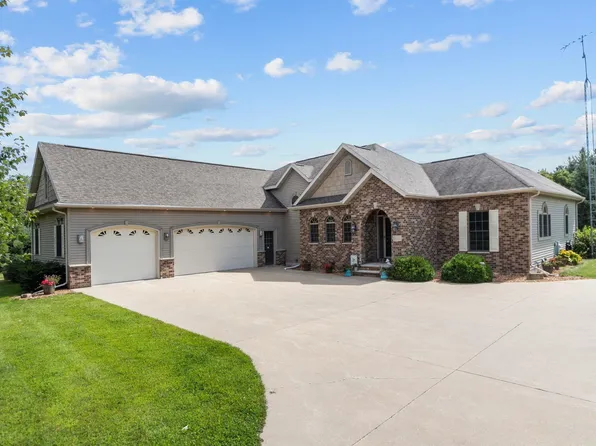 W5271 Cree Rd, Wautoma, WI 54982